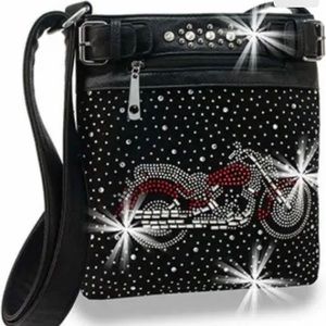 This purse is new never used it.   No tags.